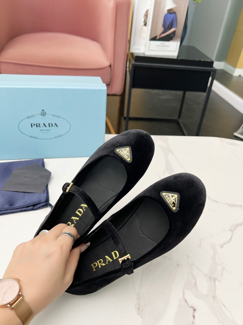 Prada flat shoes